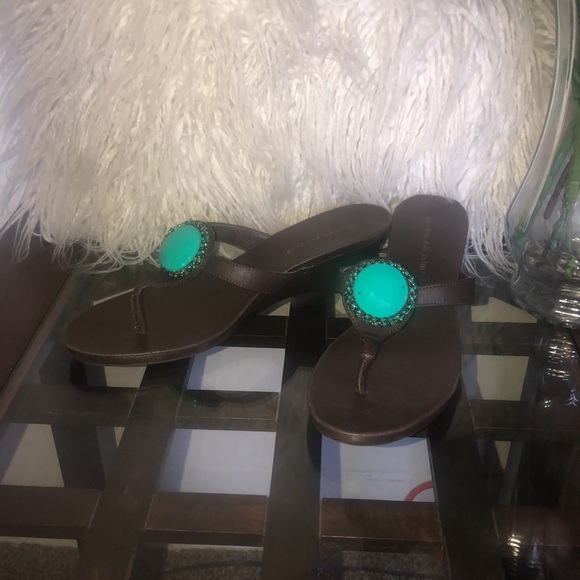 Women’s Thong Sandals - Picture 5 of 7